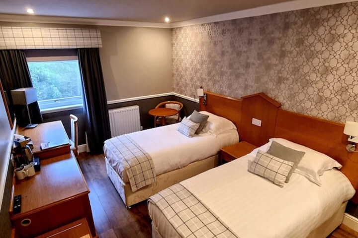 Room 3 of 14