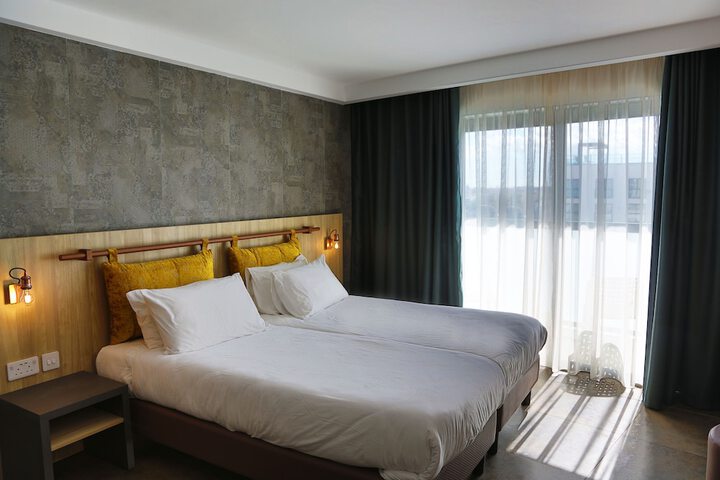 Room 7 of 34