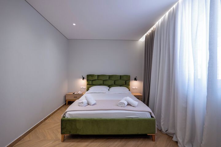 Room 29 of 65