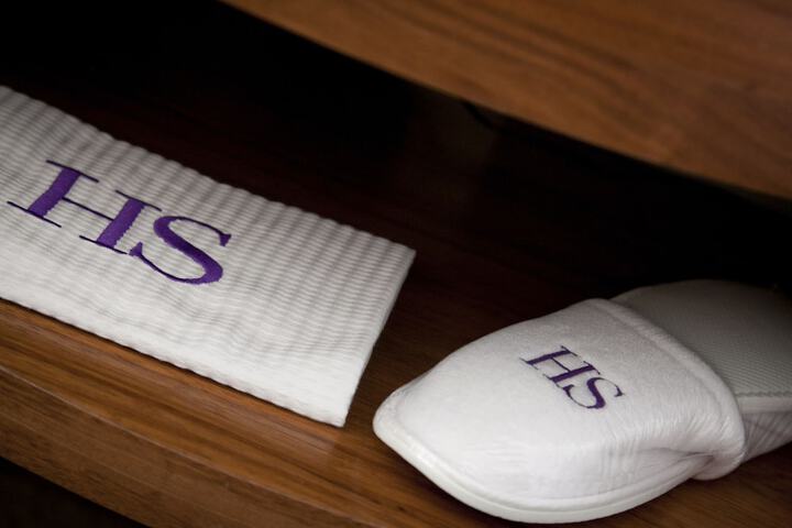 Room 6 of 31