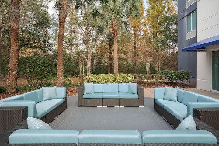 Terrace/Patio 47 of 48