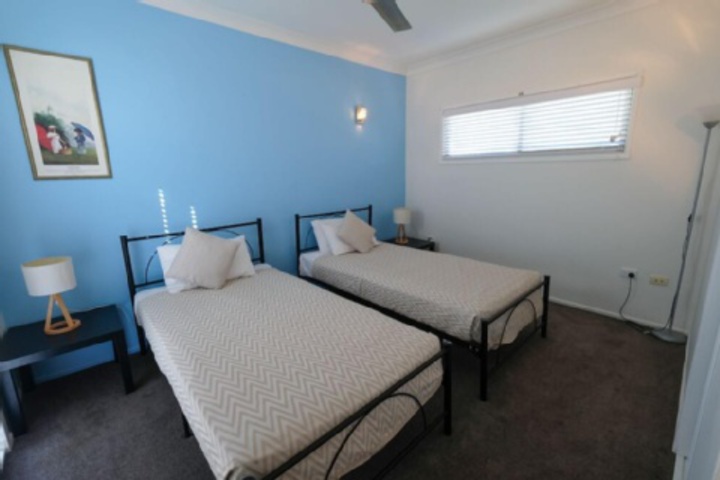 Room 48 of 192