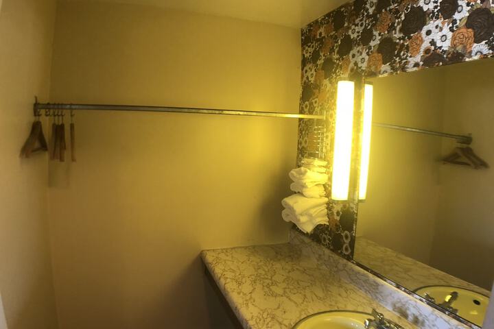 Room 17 of 20