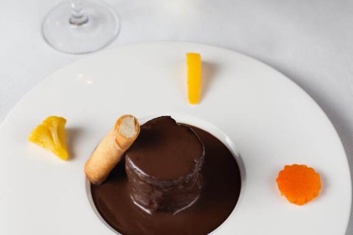 Dining 21 of 44