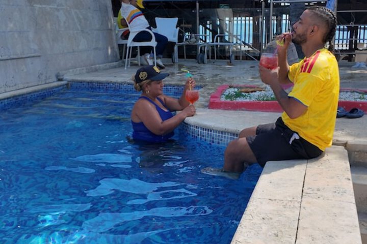 Pool Hotel