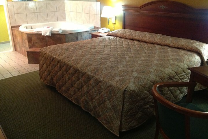 Room 15 of 36