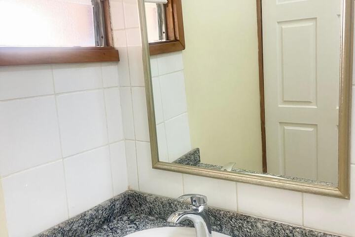 Room 15 of 27