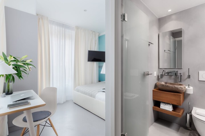 Room 31 of 61