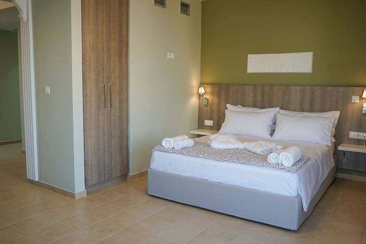 Room 6 of 58