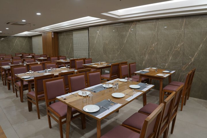 Dining 21 of 29