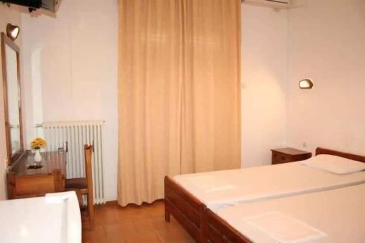 Room 14 of 35