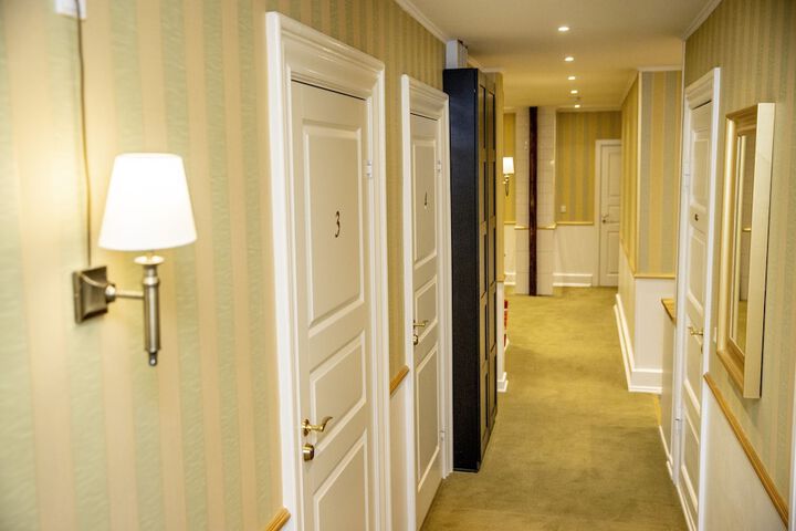 Ballroom/Hall 49 of 60
