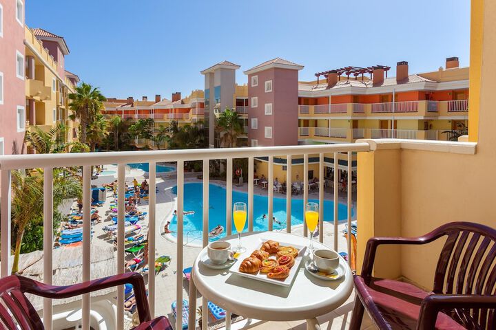 Pools & Facilities