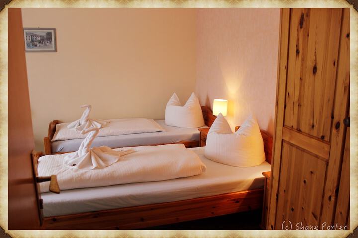 Room 14 of 17