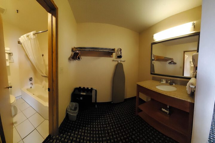 Room 35 of 57