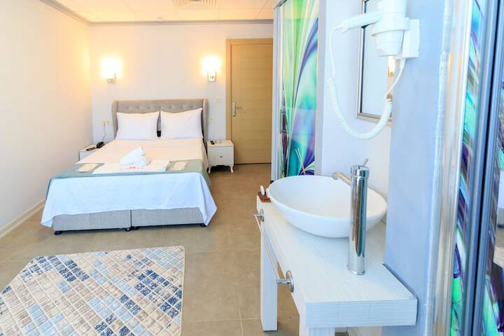 Room 92 of 115