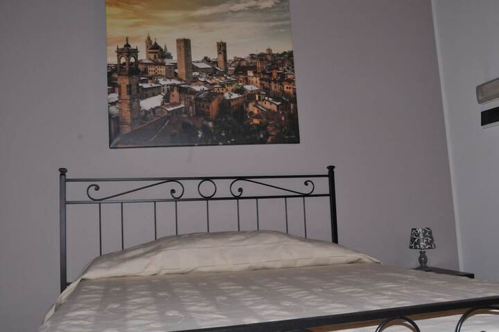 Room 5 of 40