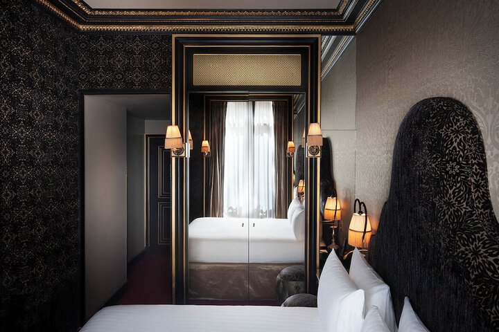 Room 45 of 113