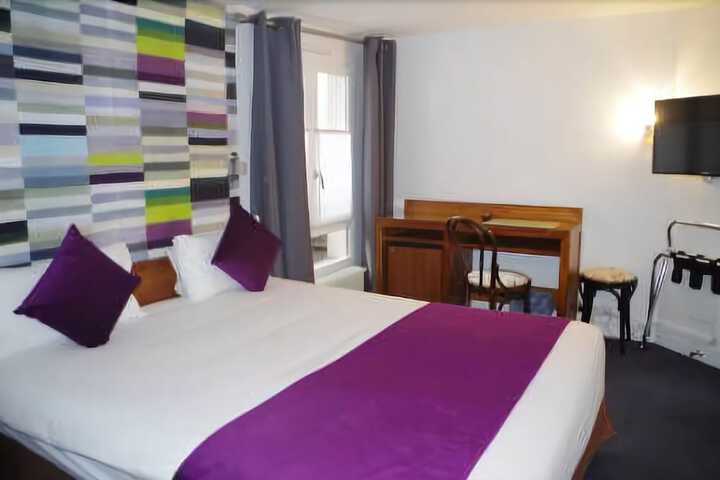 Room 7 of 38