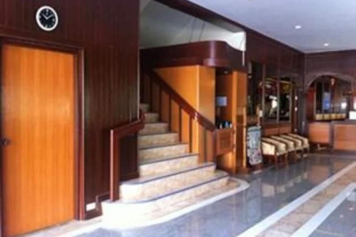 Hotel 2 of 41