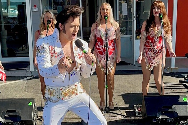 Entertainment 35 of 42