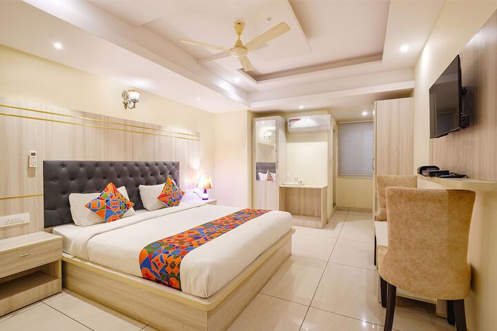 Fabhotel Sai Luxury Comforts