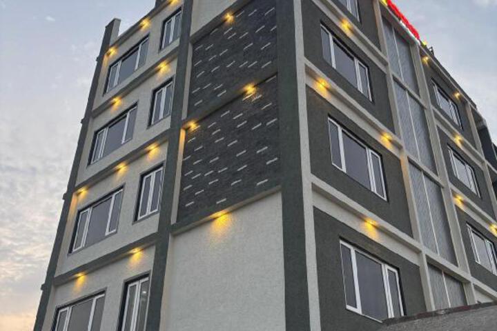 HOTEL M
