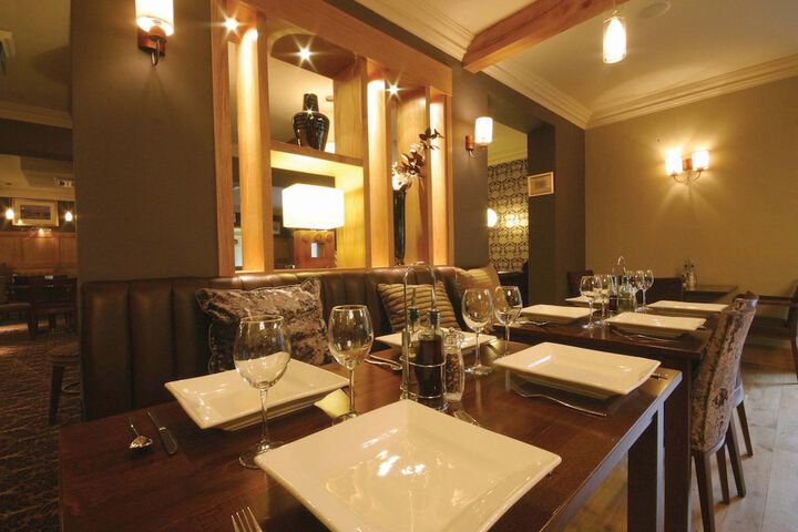 Dining 46 of 60