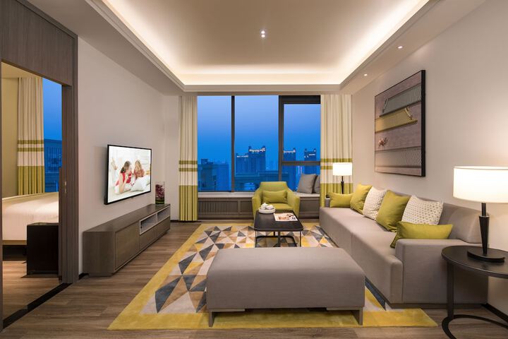 Room 14 of 31