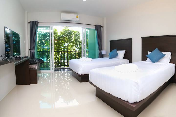 Room 4 of 31