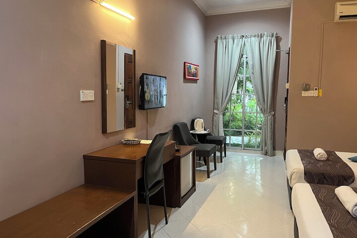Room 15 of 126