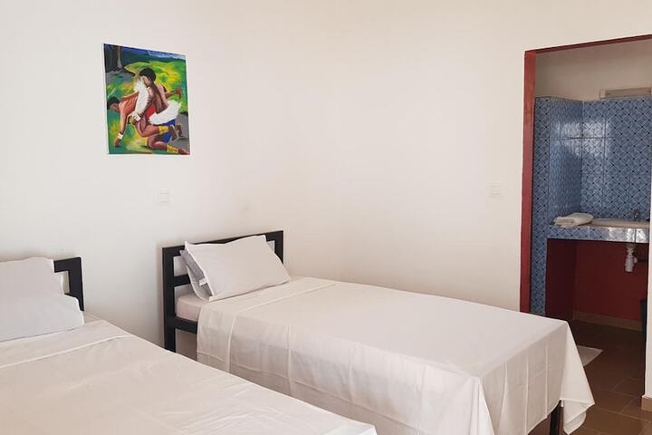 Room 9 of 37