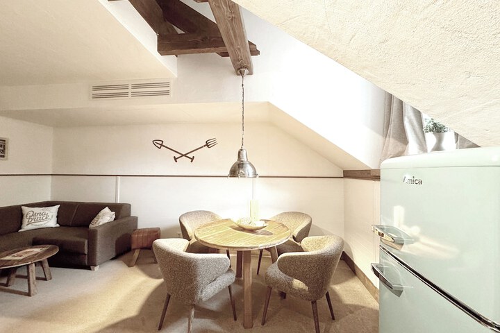 Room 40 of 82