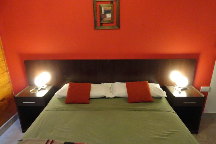 Room 6 of 32