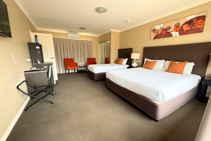 Room 8 of 20
