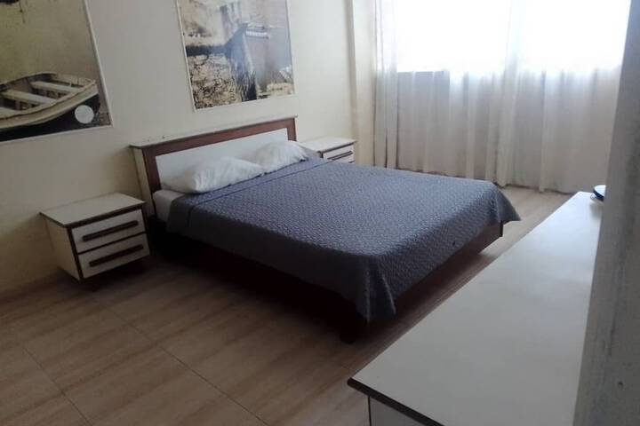 Room 2 of 9