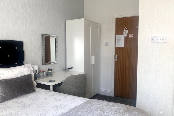 Room 46 of 69