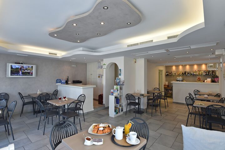 Alexandros Suites &  Apartments in Paros