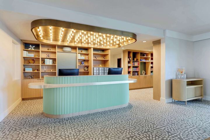 Check-in/check-out kiosk