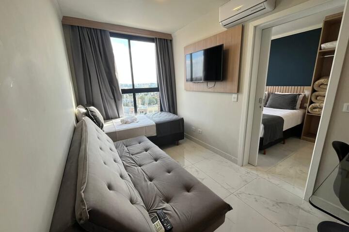 Room 13 of 48