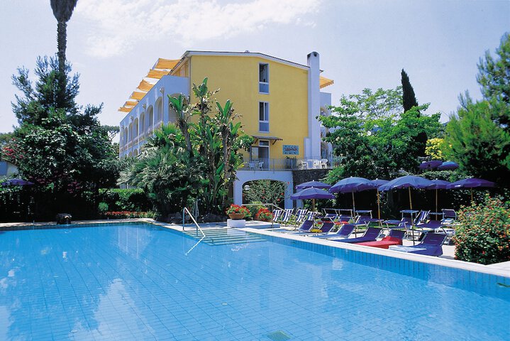 Pool 9 of 32