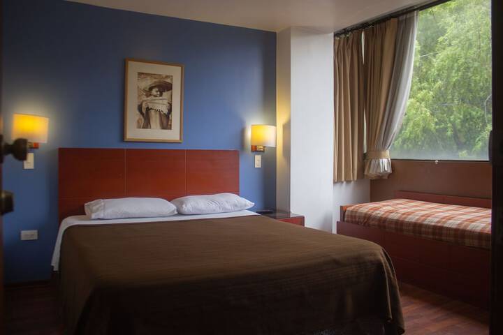 Room 20 of 102