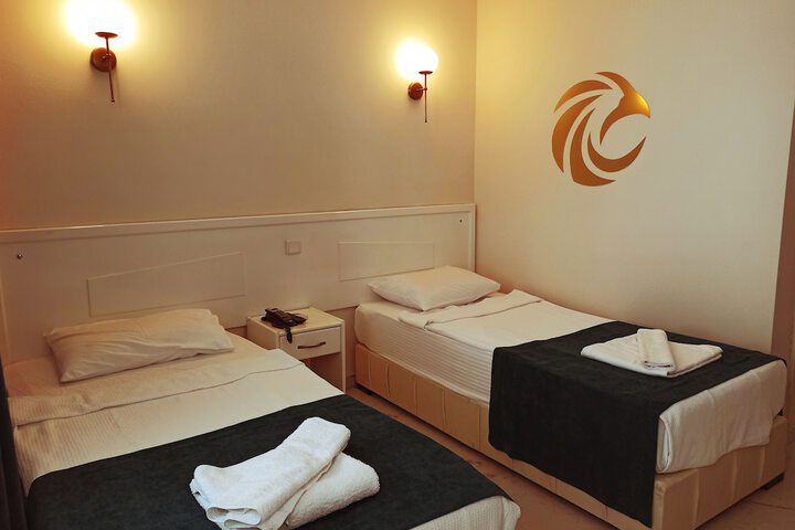 Room 7 of 34