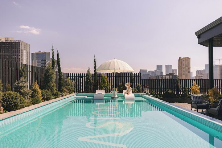 Pool 55 of 72