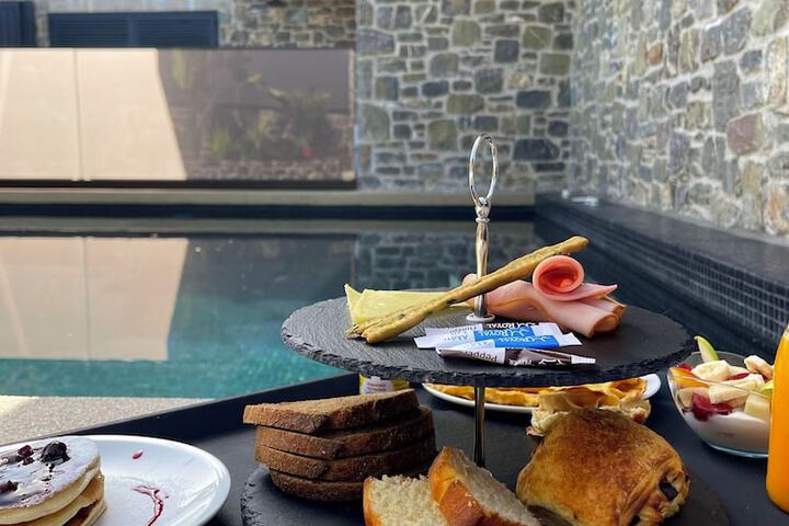 Breakfast/Coffee Service 120 of 145
