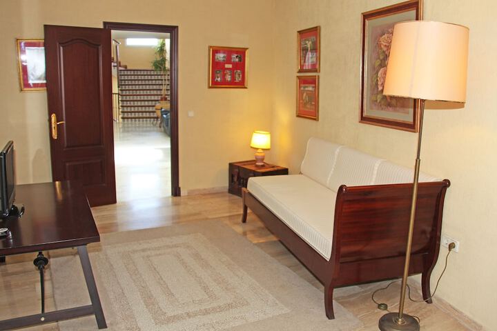 Room 7 of 43