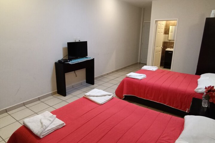 Room 25 of 104