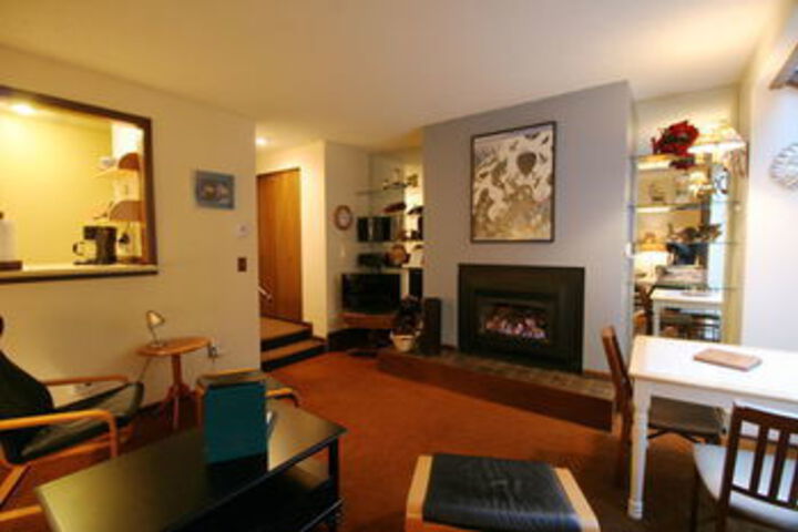 Room 303 of 697