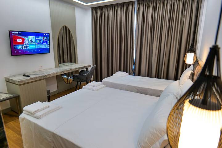 Room 38 of 102
