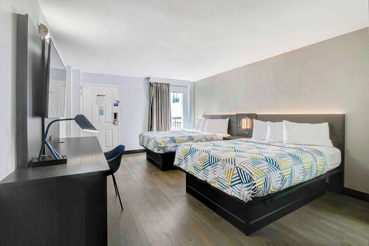Room 12 of 26